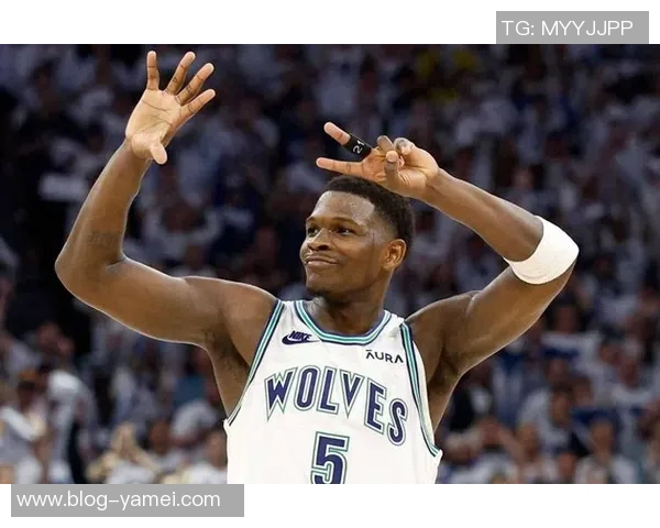 爱德华兹首节表现抢眼却因五次失误影响球队表现